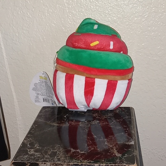 Squishmallow Chantel The Cupcake - Picture 3 of 7